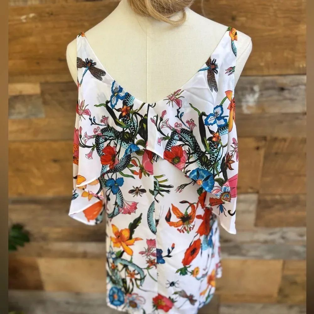 Belle skye floral cold shoulder tiered split Slv. 🩷💚